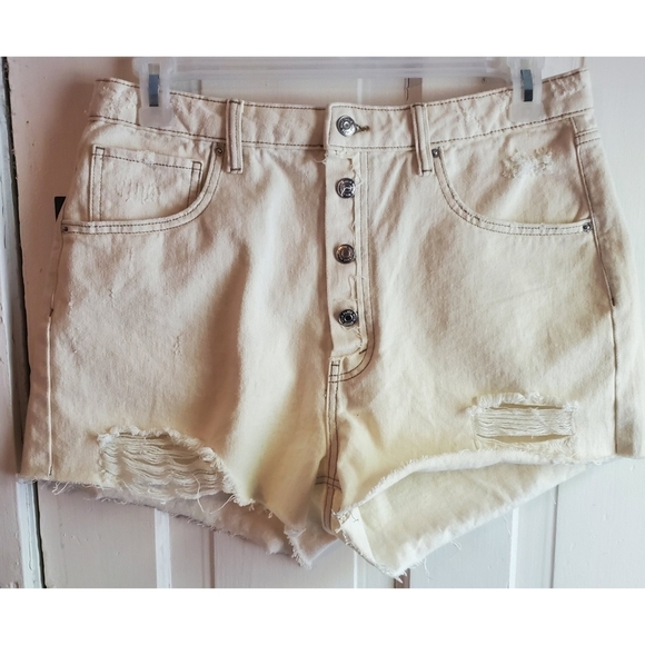 NEW Wild Fable Super High-Rise Cut Off Jean Shorts - Picture 1 of 14